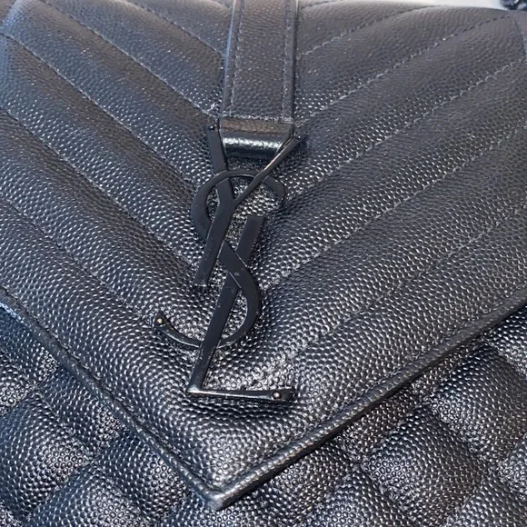 Saint Laurent - Picture 2 of 8